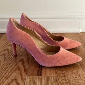 Vince Camuto - pink suede wavy pumps - sz 7.5